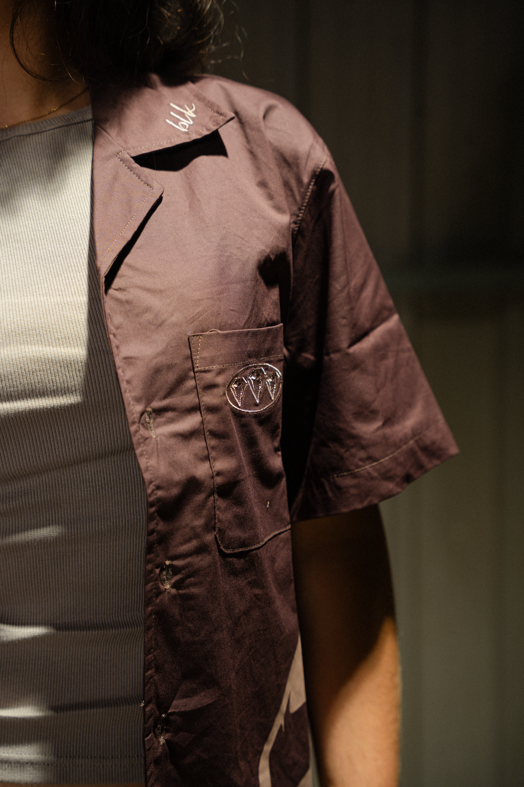 VETERAN CAMISA MARRÓN