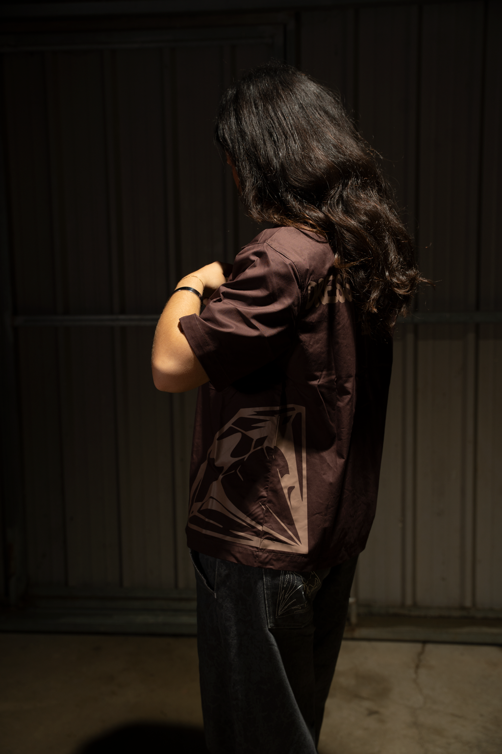 VETERAN CAMISA MARRÓN